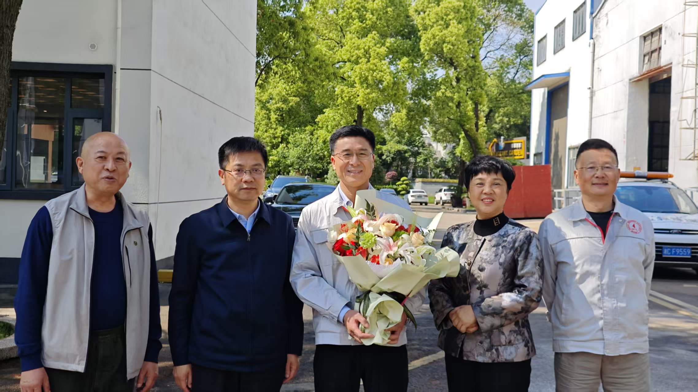 雨湖区区委书记陈小平一行走访万搏官方网站_万搏wanbo(中国)
公司